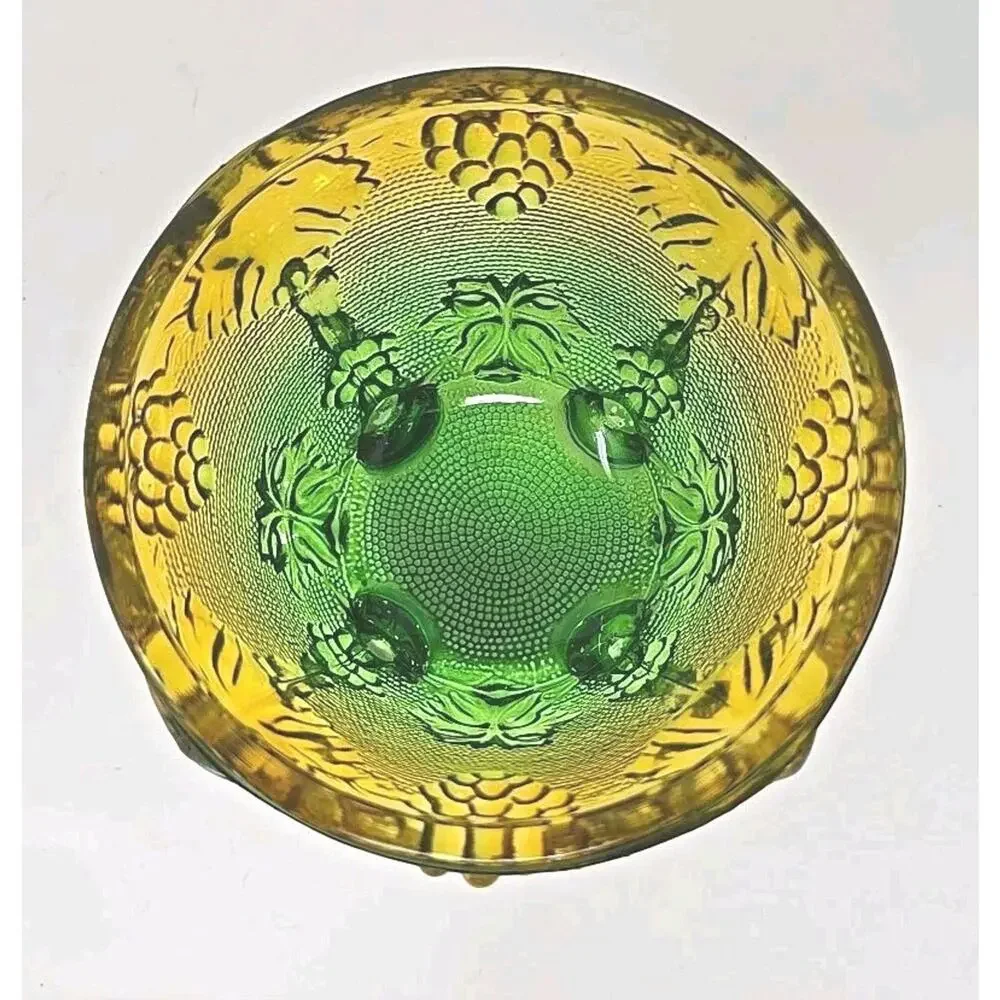 Vintage Carnival Glass footed Bowl Green Yellow Glass‎ Grapes U247